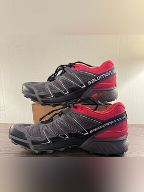 Salomon Speedcross Vario Women’s 9 Trail Running Shoes - Gray & Red EUC